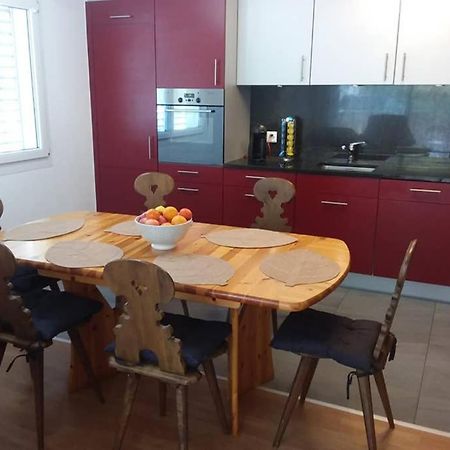 Ferienwohnung "Andre Und Mariana" In Taesch, Wallis, Schweiz Buitenkant foto