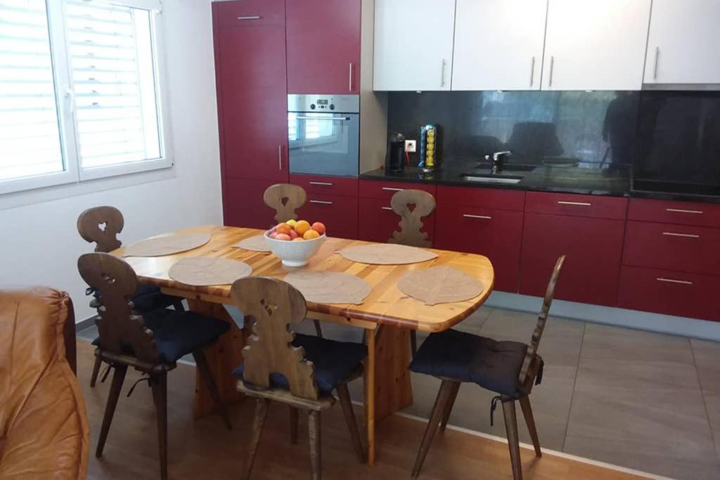 Ferienwohnung "Andre Und Mariana" In Taesch, Wallis, Schweiz Buitenkant foto